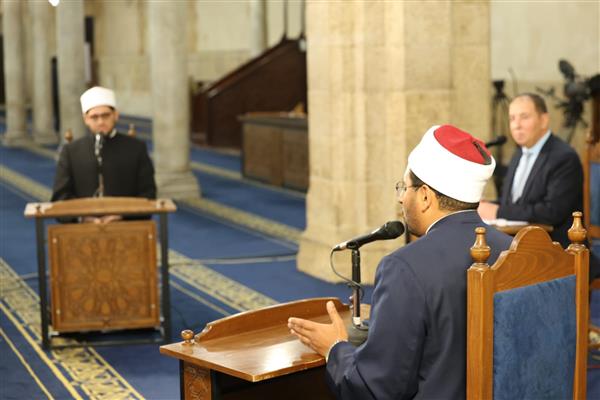 ملتقى الأزهر بعد صلاة التراويح يناقش الوعي الرقمي في ضوء القيم الإسلامية