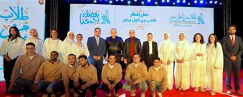   رئيس جامعة عين شمس يشارك الطلاب إفطارًا رمضانيًا