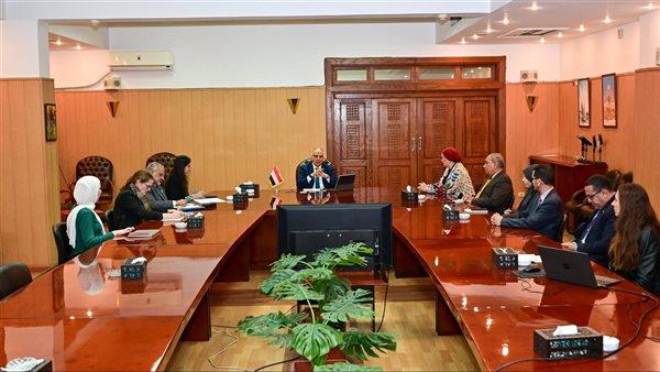 الري: إطلاق مبادرة لإعادة تدوير «ورد النيل» إلى منتجات ومشغولات يدوية