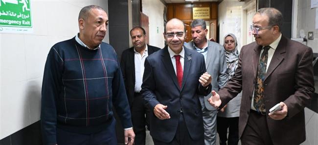 جولة تفقدية للمدير التنفيذي بمستشفيات قصر العيني