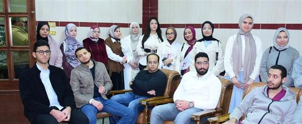 طب سوهاج تنظم إفطارًا جماعيًا وتكرم المتفوقين