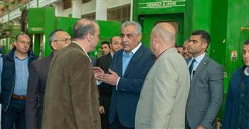 وزير الإنتاج الحربي يتابع إنتاج منظومة الهاوتزر (K9A1EGY)