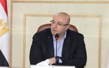   محافظ الفيوم يخصص رقم واتس لتلقي شكاوى المواطنين