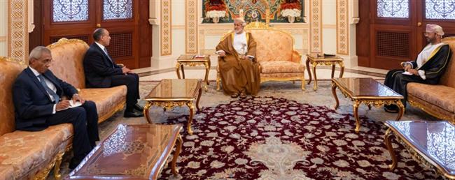 السيسي يرسل رسالة تضامن إلى سلطان عُمان ويبحث احتواء التصعيد