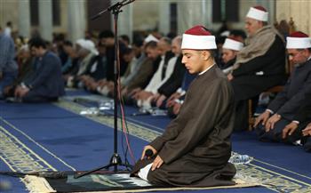   آلاف المصلين يحيون التراويح بالجامع الأزهر في الليلة 26 من رمضان
