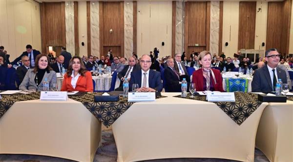 إطلاق "مبادرة ورد الخير لتمكين المرأة فى مجال المياه وتدوير ورد النيل"