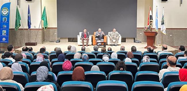 رئيس جامعة برج العرب التكنولوجية يؤكد استقرار أوضاع العاملين وانتظام الرواتب