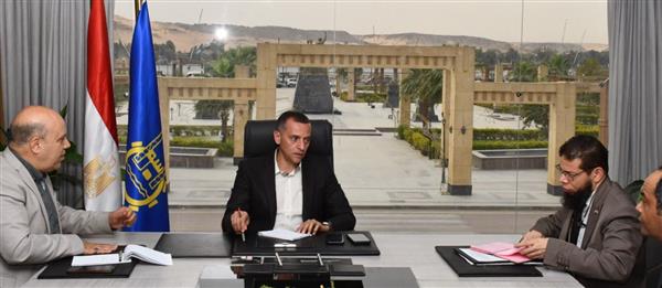 محافظ أسوان: تنفيذ حزمة إجراءات حاسمة لضبط آلية توزيع أسطوانات البوتاجاز