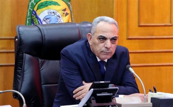محافظ الإسماعيلية يعلن اطلاق حملة "شارع منظم و رصيف آمن"