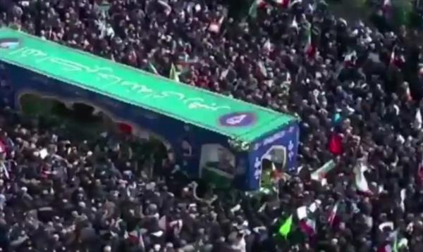 طهران تشيع علي لاريجاني ونجله وقائد قوات الباسيج
