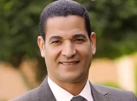 رئيس أكاديمية السادات يهنئ الرئيس السيسي والشعب المصري بمناسبة عيد الفطر المبارك