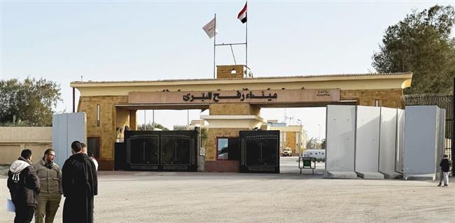معبر رفح يشهد تنظيم عودة الفلسطينيين مع توفير الدعم النفسي