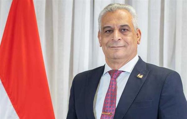 وزير الدولة للإنتاج الحربى يهنئ العاملين بمناسبة حلول عيد الفطر المبارك
