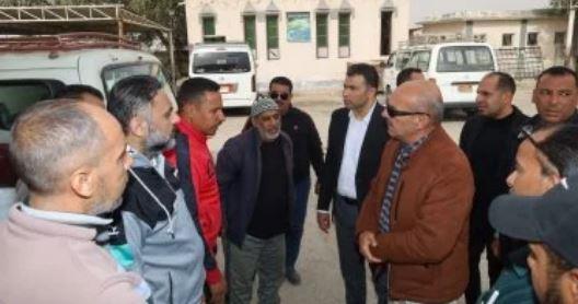 محافظ السويس يتفقد موقف سيارات السخنة استعدادًا لعيد الفطر المبارك