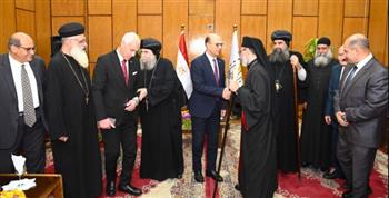    رئيس جامعة أسيوط يستقبل وفدًا من قيادات الكنائس للتهنئة بعيد الفطر المبارك