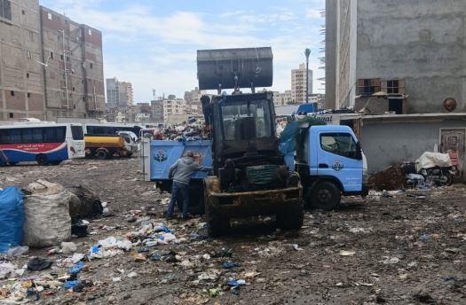 محافظ الإسكندرية يوجه بتكثيف رفع المخلفات