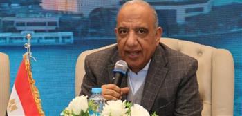 وزير الكهرباء يشارك العاملين بشركات الكهرباء والنقابة العامة للمرافق إفطارهم الجماعي