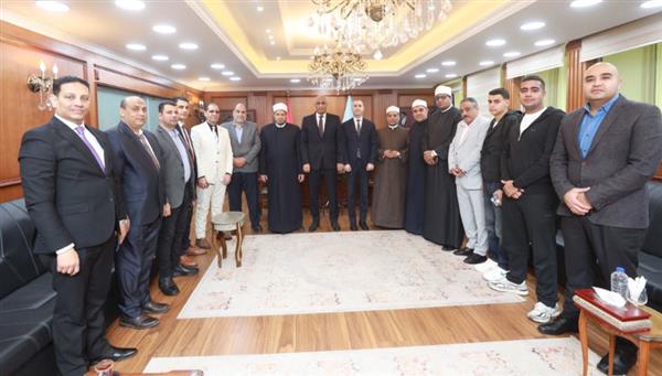 محافظ كفر الشيخ يستقبل القيادات الأمنية والتنفيذية لتبادل التهنئة بعيد الفطر