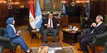 محافظ الإسكندرية يستقبل عددًا من القيادات التنفيذية والأمنية لتبادل التهاني بعيد الفطر المبارك