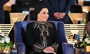   السيدة انتصار السيسي تهنئ الشعب المصري والأمتين العربية والإسلامية بعيد الفطر