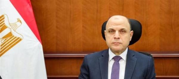 محافظ الغربية يشدد الرقابة التموينية بعيدالفطر ويضبط 161شيكارة دقيق مدعم و192بطاقة تموينية
