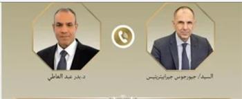   وزير الخارجية يبحث مع نظيره اليونانى التطورات الإقليمية وسبل خفض التصعيد