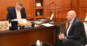 محافظ جنوب سيناء يلتقى نقيب الأطباء لبحث دعم القطاع الصحى