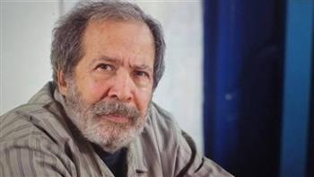   بعد تعرضه لوعكة صحية .. نقل الفنان سامي عبد الحليم إلى العناية 