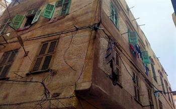   إجراءات سريعة لمحافظ الإسكندرية للتعامل مع عقار الجمرك المنهار ووقوع حالة وفاة
