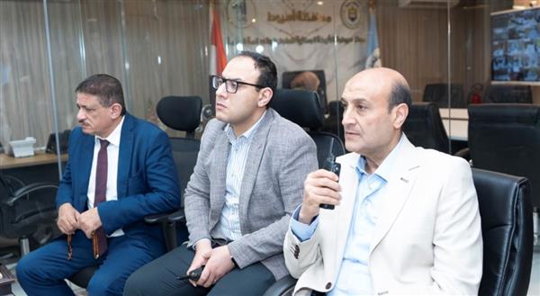 محافظ أسيوط يتابع حالة الطقس لحظة بلحظة