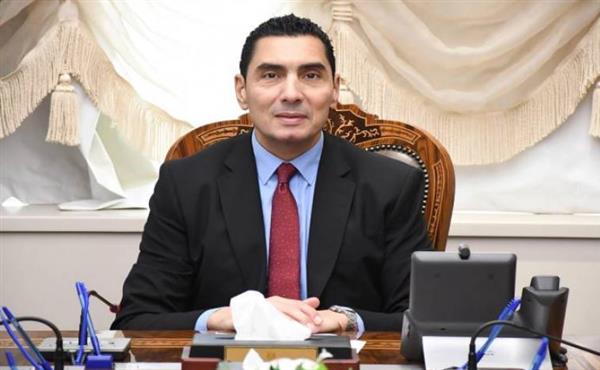 بدعوة من السعودية .. وزير الرياضة يصل جدة مرافقاً بعثة المنتخب الأول