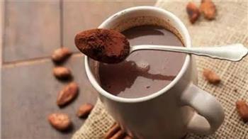   الكاكاو باللبن.. مشروب الدفء وتحسين المزاج… هل يناسب الدايت؟