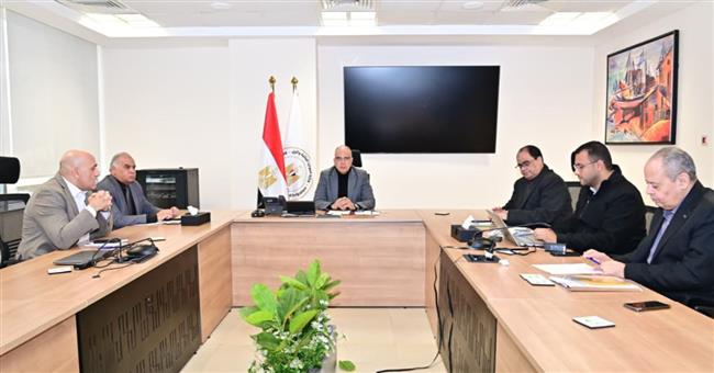 سويلم يتابع أعمال إزالة التعديات على مجرى نهر النيل ضمن "المشروع القومي لضبط النيل"