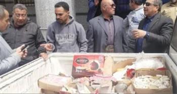   حملات مكثفة بطهطا ترفع الإشغالات وتضبط حلوى مجهولة المصدر