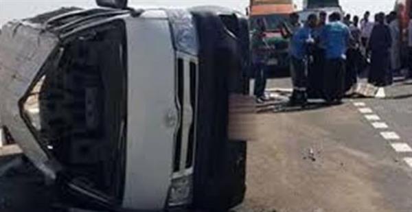 إصابة 6 أشخاص إثر انقلاب ميكروباص فى بولاق الدكرور