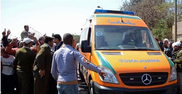 إصابة شخصين فى انهيار حائط منزل بقنا