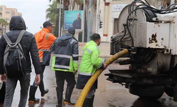   الصرف الصحي بالإسكندرية تحقق السيطرة الكاملة على مياه الأمطار خلال النوة