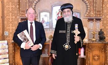 البابا يستقبل سفير الأرچنتين بالقاهرة