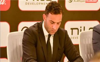   النيابة تباشر التحقيق مع نجل ميدو في واقعة حيازة مواد مخدرة بالتجمع