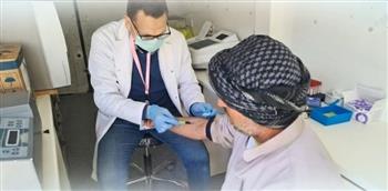   الكشف على ٨٦٢ مواطن خلال قافلة طبية مجانية بقرية الأمل بكفر الدوار