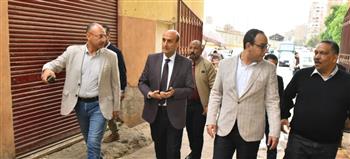   محافظ أسيوط يتفقد السوق الحضاري ويعلن خطة لتطويره واستيعاب الباعة الجائلين