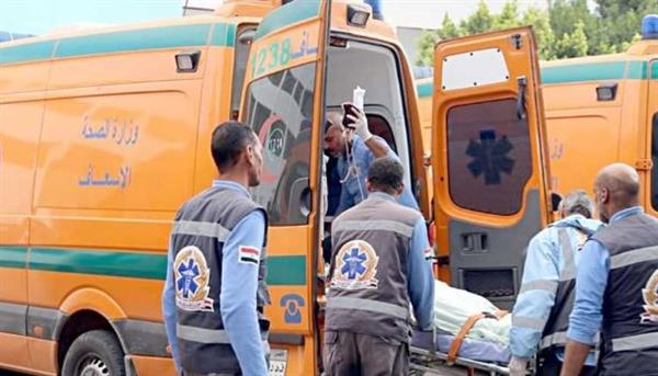 إصابة 5 أشخاص في تصادم جرار زراعي بأتوبيس عمال على طريق بورسعيد الدقهلية