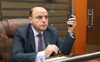   محافظ الغربية يتابع من مركز سيطرة الشبكة الوطنية للطوارئ تنفيذ قرار رئيس مجلس الوزراء