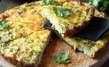 وصفة البطاطس بالبيض.. وجبة سريعة ولذيذة للإفطار أو العشاء