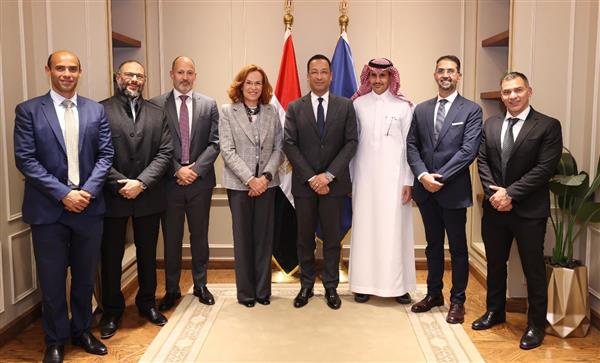 وزير الاتصالات يبحث مع الرئيس الإقليمي لـ SAP تعزيز استثماراتها في مصر