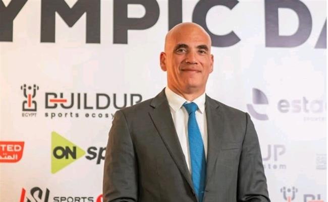 وزير الشباب والرياضة يهنئ شريف القماطي بفوزه برئاسة الاتحاد العربي للتجديف