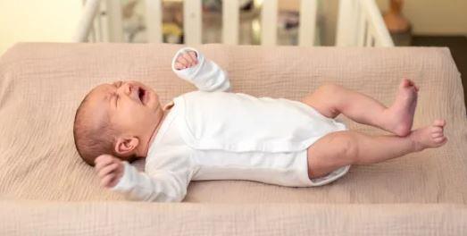 أسباب التلبك المعوي عند الرضع