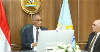   محافظ كفر الشيخ يشارك في اجتماع «التنمية المحلية والبيئة» لمتابعة تطبيق مواعيد غلق المحال 