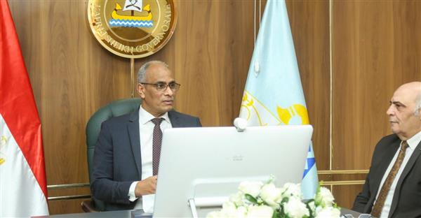محافظ كفر الشيخ يشارك في اجتماع «التنمية المحلية والبيئة» لمتابعة تطبيق مواعيد غلق المحال