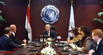   الهيئة العامة للاستثمار وبنك HSBC يبحثان خطط الترويج الخارجي للاستثمار في مصر